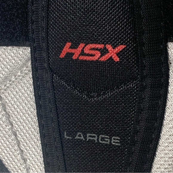 Easton Youth Synergy HSX Ice Hockey Shoulder Pads - Picture 3 of 13